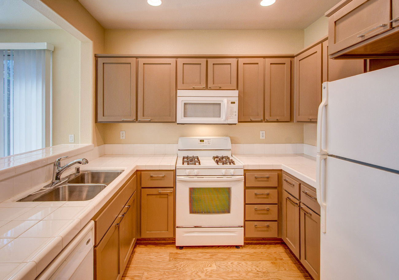 1650 Glenmore-14.jpg